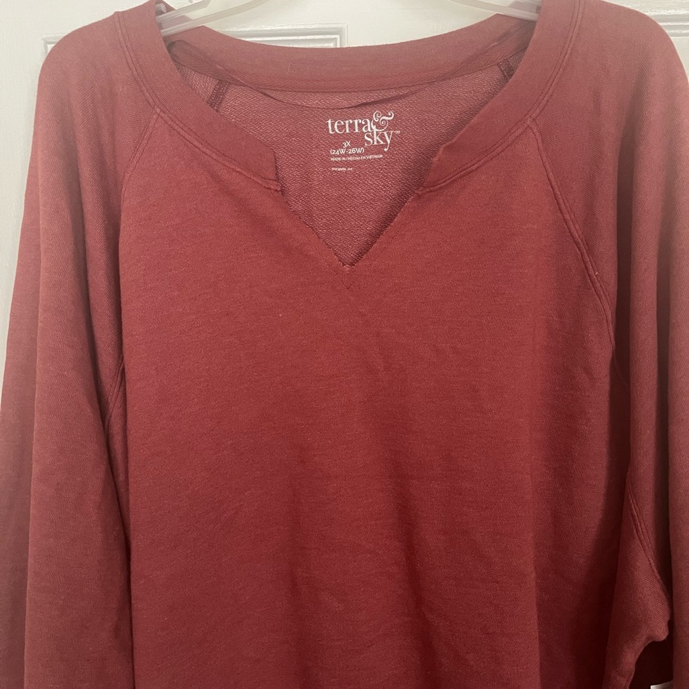 Terra & Sky Women's Burgundy Sweatshirt